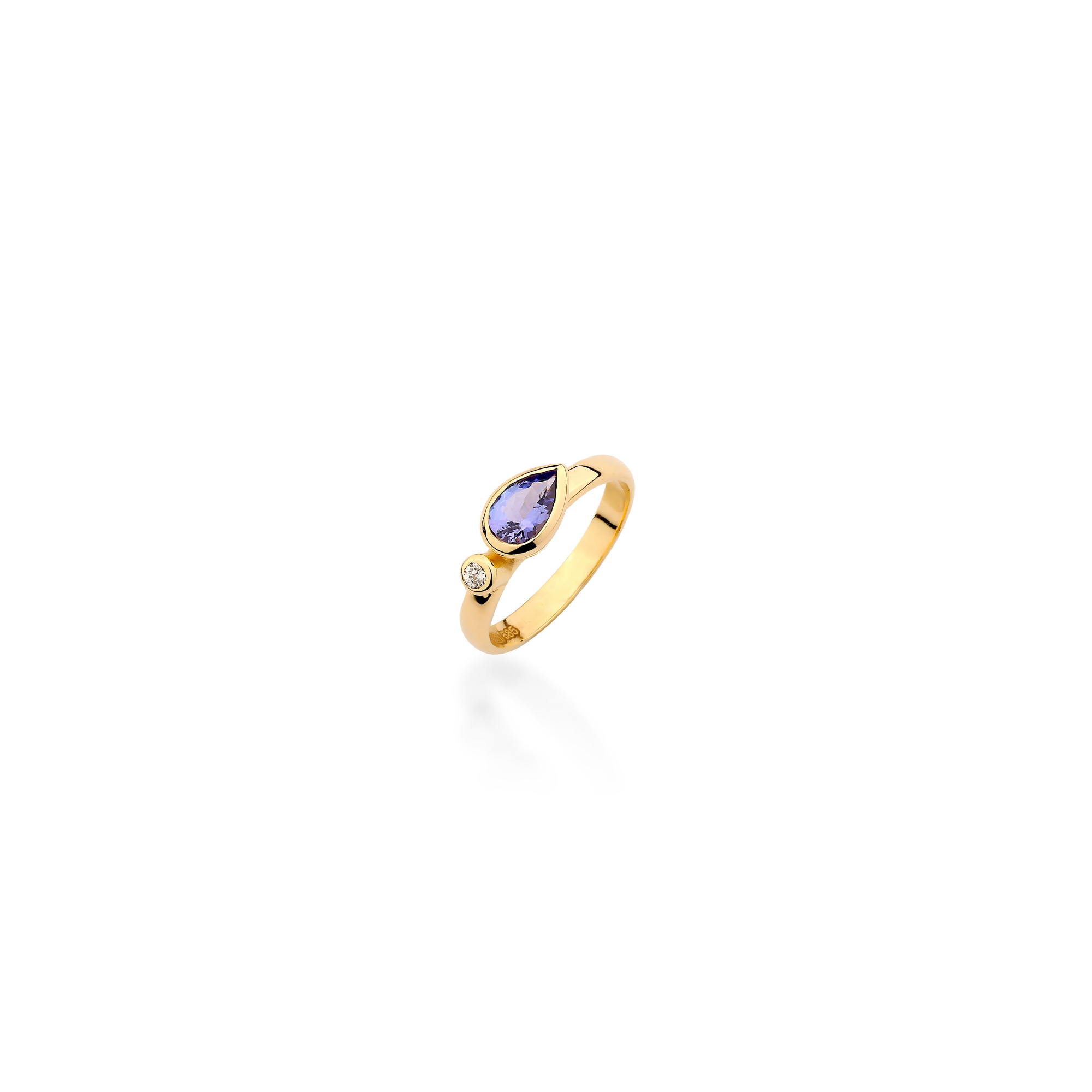 Tanzanite Pear Gleam
